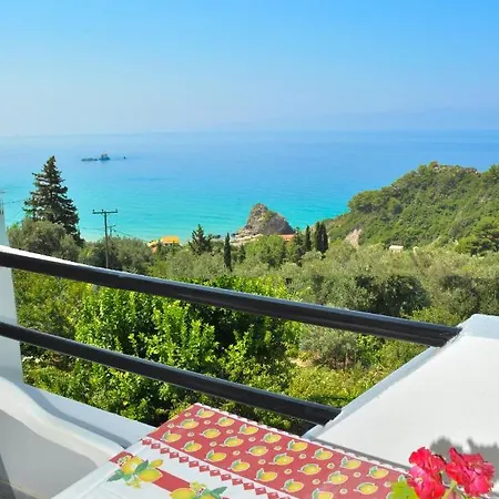 Swimming Pool And Sea View On * 펠레카스