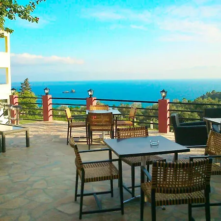 Swimming Pool And Sea View On 펠레카스