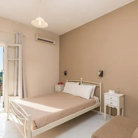 Swimming Pool And Sea View On * بيليكاس